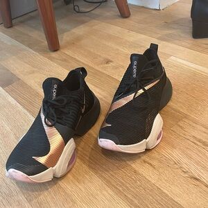 Size 7 , Nike Air Zoom Superrep , like new , needs insole